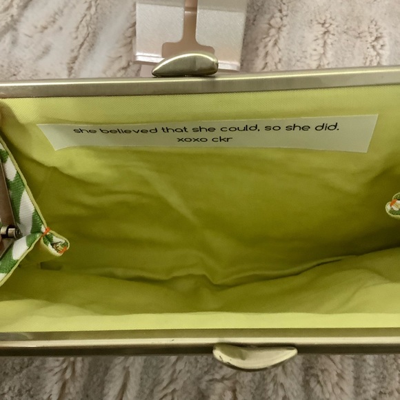 Mandy Nash Chevron clutch purse in excellent condition. Never used - Picture 8 of 8